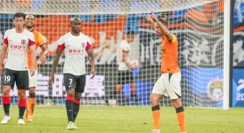 曼城3-0大胜曼联，产生2个不可思议，哈兰德2球创纪录，福登破球荒